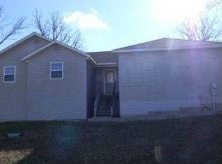 20 Romans Rd, Reeds Spring, MO 65737
