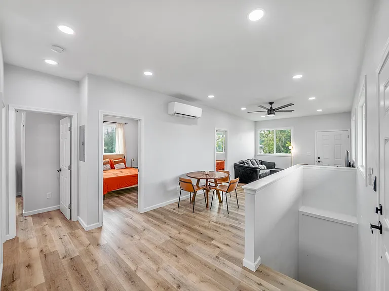 1576 California Ave #A — Photo 15