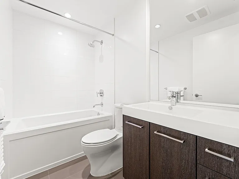 9060 University Cres #1506 — Photo 15