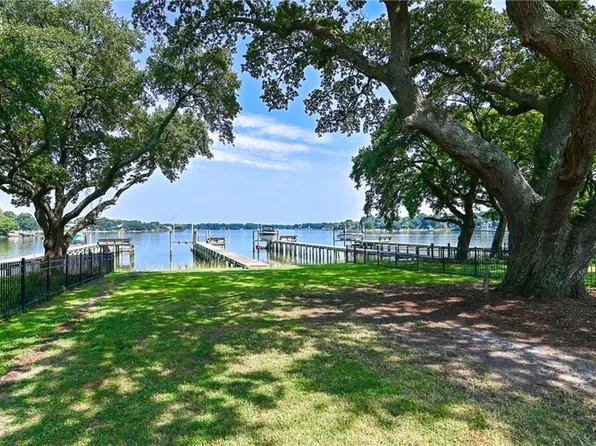 768 W 52nd St, Norfolk, VA 23508