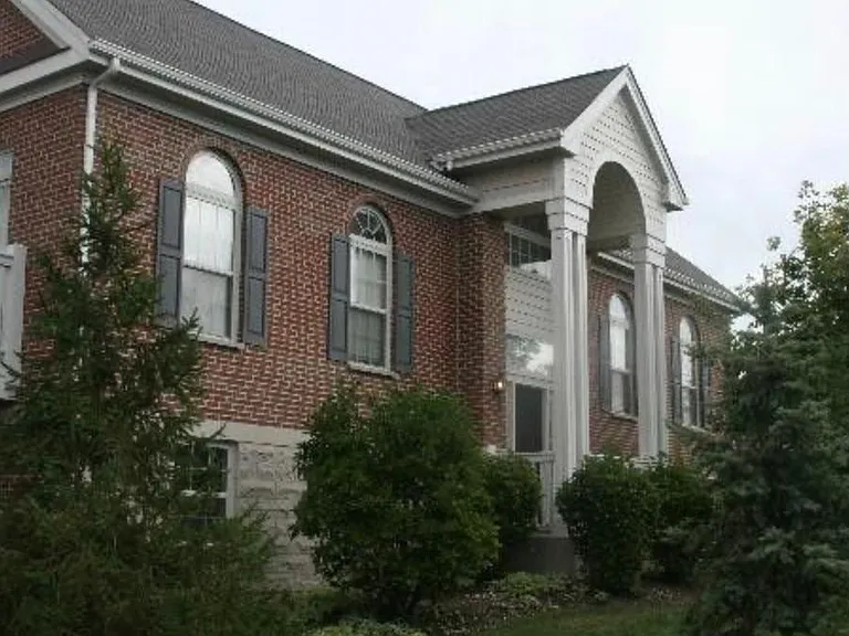599 Prestwick Ln — Photo 22