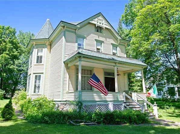 1545 2nd Avenue, Cumberland, WI 54829