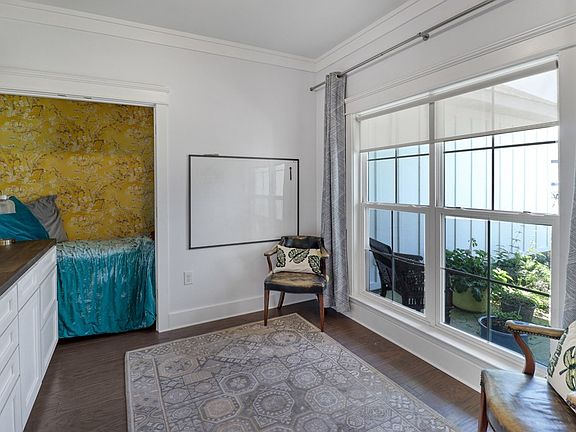 5th image of 130 Gulf Coast Cir