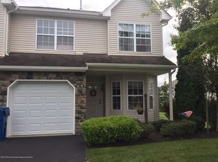 13 Pimleco Dr, Tinton Falls, NJ 07753