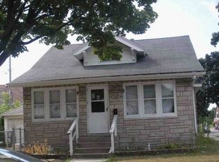 3751 W Dorothy Pl, Milwaukee, WI 53215