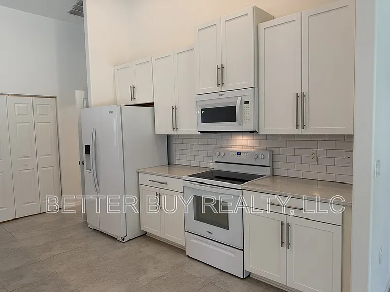 16 Kalendar Ct — Photo 10