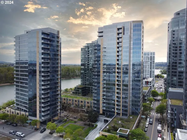 3570 S River Pkwy Unit 1505, Portland, OR 97239