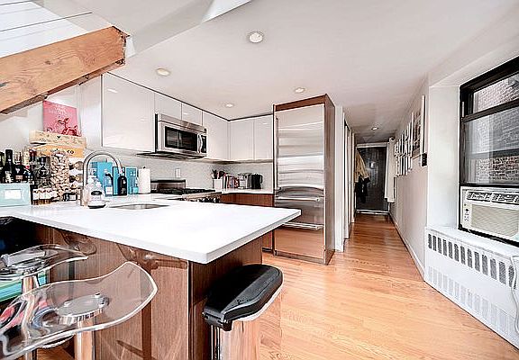 2nd image of 35 Grove St Penthouse L