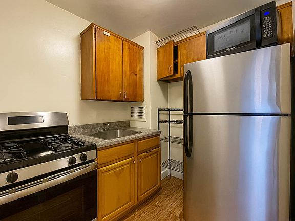3rd image of 250 Clarkson Ave #208