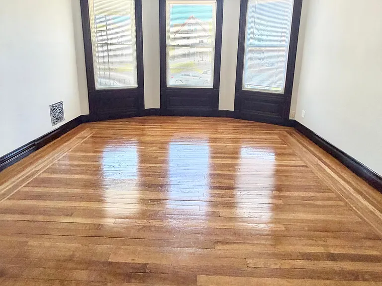624 Dixwell Ave #A1 — Photo 4