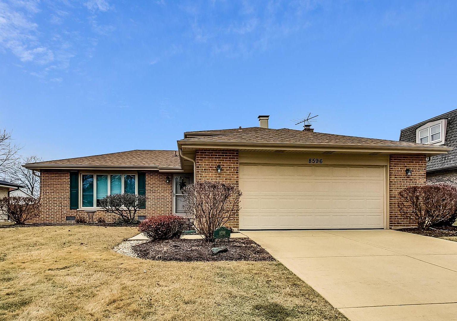 8596 Clifford Dr, Darien, IL 60561 | Zillow