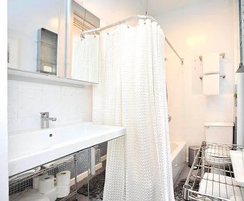 Rented by Jonis Realty | media 20