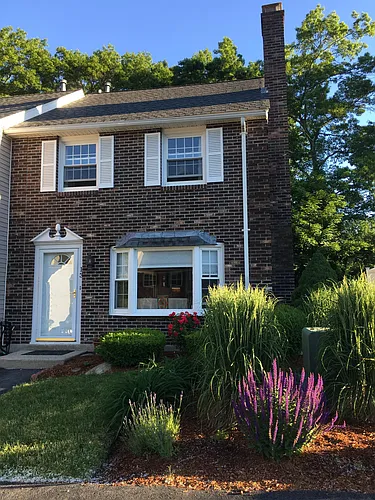 13 Boylston Ln Photo 1