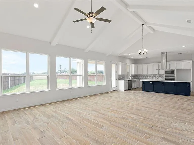 4721 Ensenada Ave — Photo 1