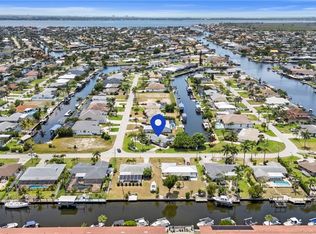 4902 Seville CT, CAPE CORAL, FL 33904