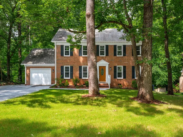103 Escher Ln, Cary, NC 27511