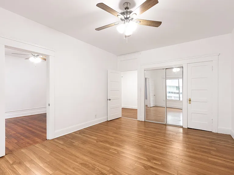 1220 S. Olive St. — Photo 27