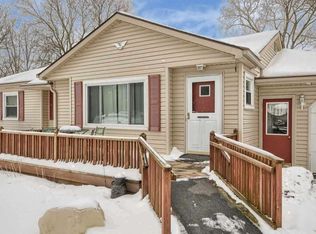 1371 Iva St, Burton, MI 48509