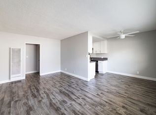 1106 Pacific Ave APT 4, Long Beach, CA 90813