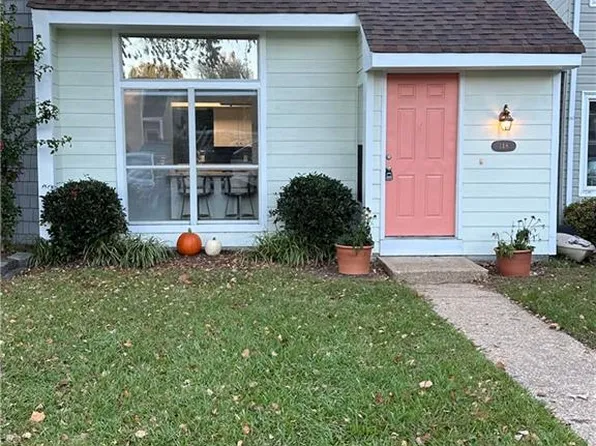 148 Greendale Rd, Virginia Beach, VA 23452