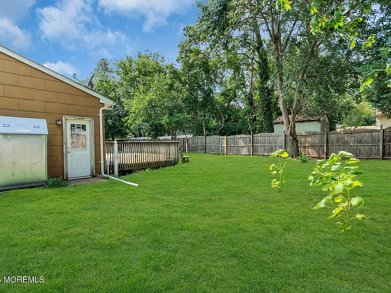 809 Commonwealth Blvd — Photo 43