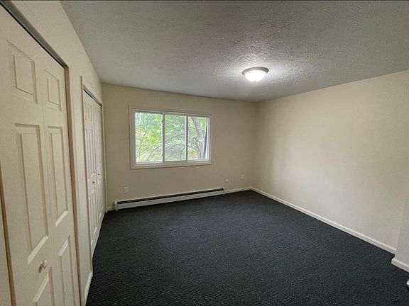 5th image of 490 Zahn Dr APT B