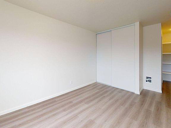 5th image of 410 Evelyn Ave APT 102