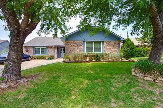 1st image of 2521 Cherry Blossom Ln