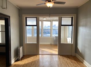 130 N Genesee St APT 5, Waukegan, IL 60085