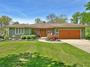 3203 Morrow Dr, Cortland, OH 44410