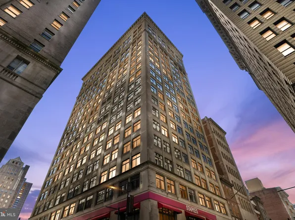 1500 Chestnut St APT 18A, Philadelphia, PA 19102