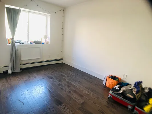 Rented by Compass | media 21