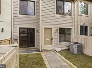 10107 Ridgeline Dr, Montgomery Village, MD 20886