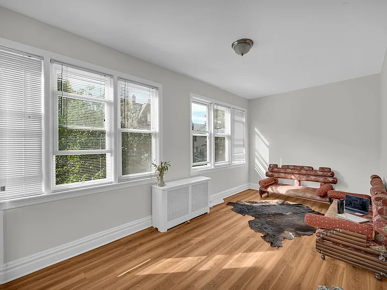 14 Britton St #2 — Photo 2