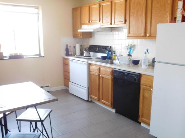 12 Cottage Ct APT 3M