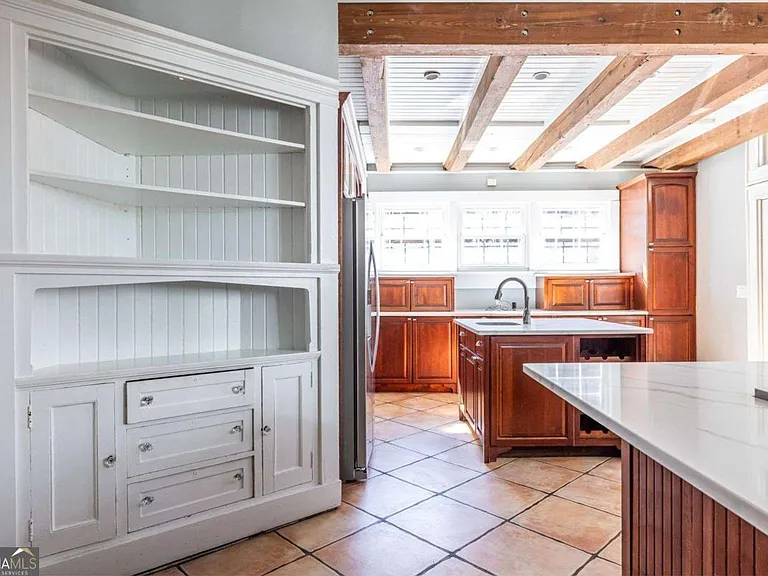 692 Myrtle St NE — Photo 19