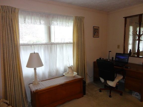 3rd image of 1029 W 8th St