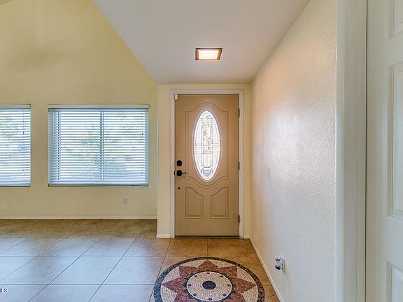 4th image of 2425 W Tierra Buena Ln