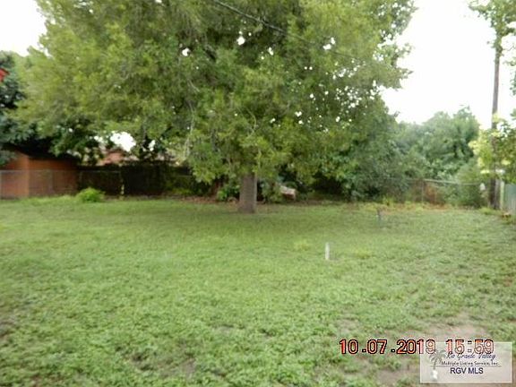 3rd image of 1604 Genevieve Ave
