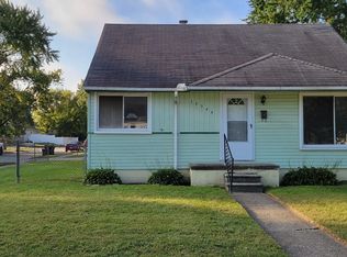 17284 Ivanhoe St, Roseville, MI