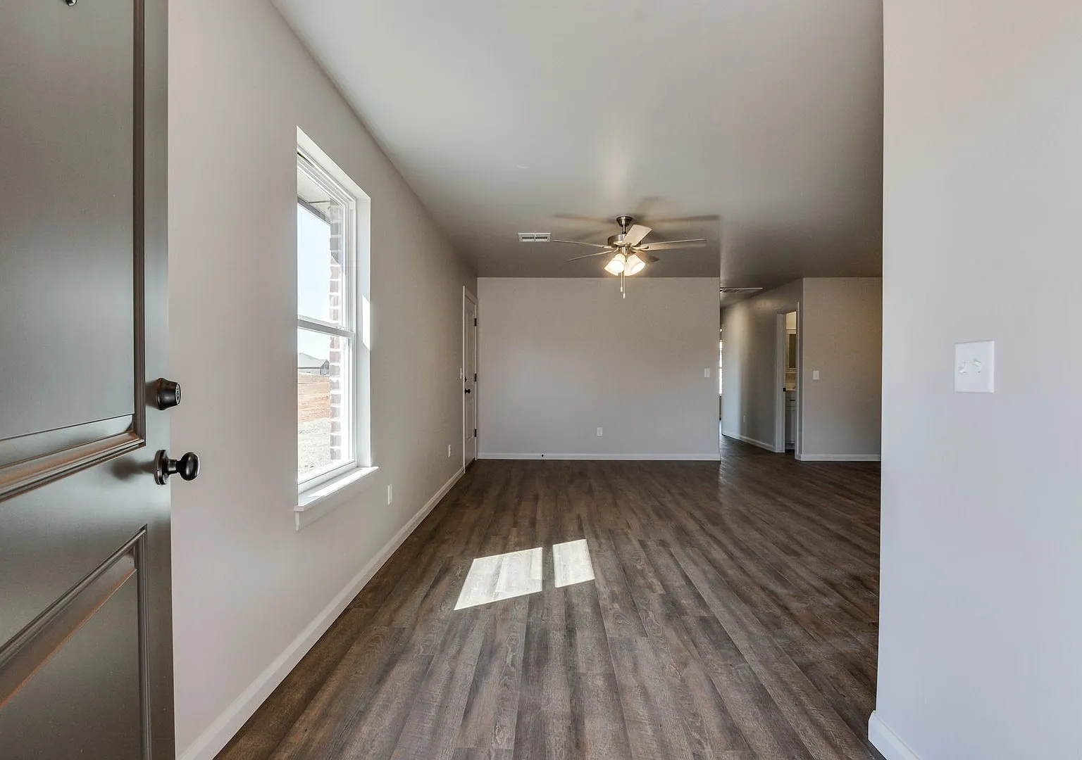 Brand New 3 Bedroom 2 Bath Duplex In Dooley Creek * Move In Special * Edmond Schools* — Photo 4