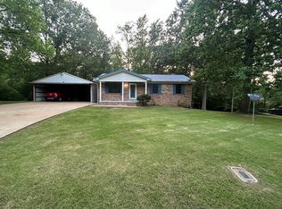 169 Vickie Lee Dr, Camden, TN 38320