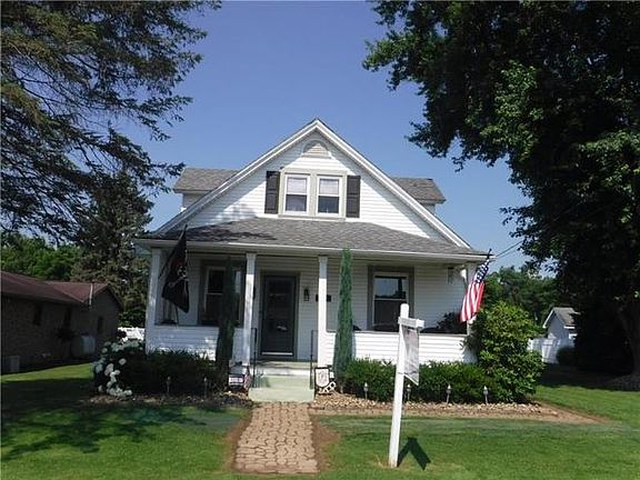 3rd image of 115 Burns Ave