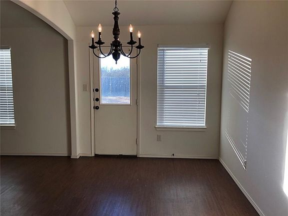 4th image of 6326 Nell St