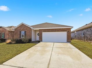 1545 Shadow Hawk Dr, Fort Worth, TX 76052