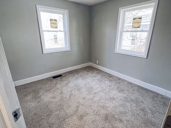 5th image of 1608 E Harvard Ave