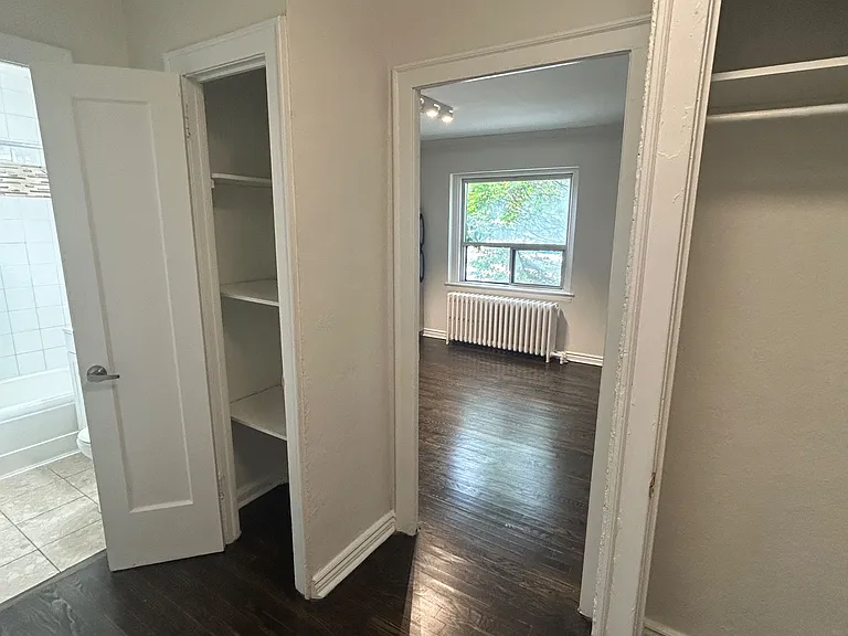 166 Eastbourne Ave #42 — Photo 3
