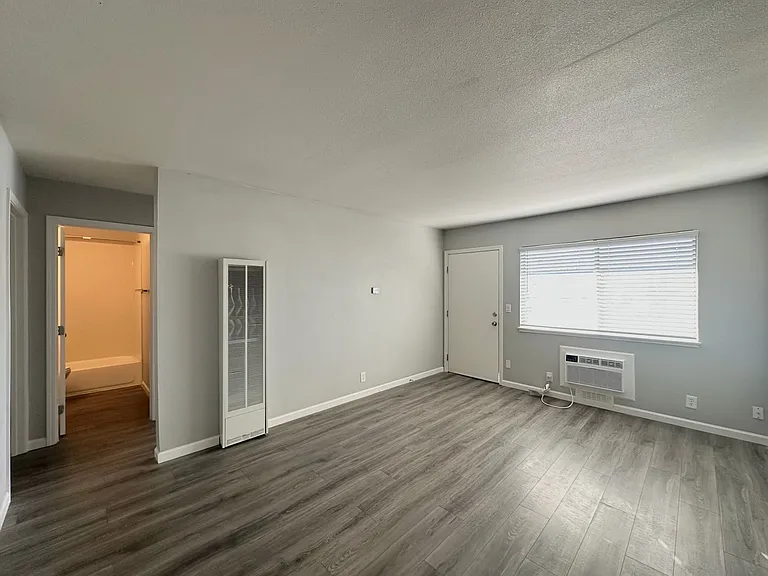 515 Camanche Lane - Summer Gardens Apartments — Photo 33