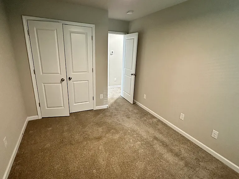 8037 Alderton Ln — Photo 21
