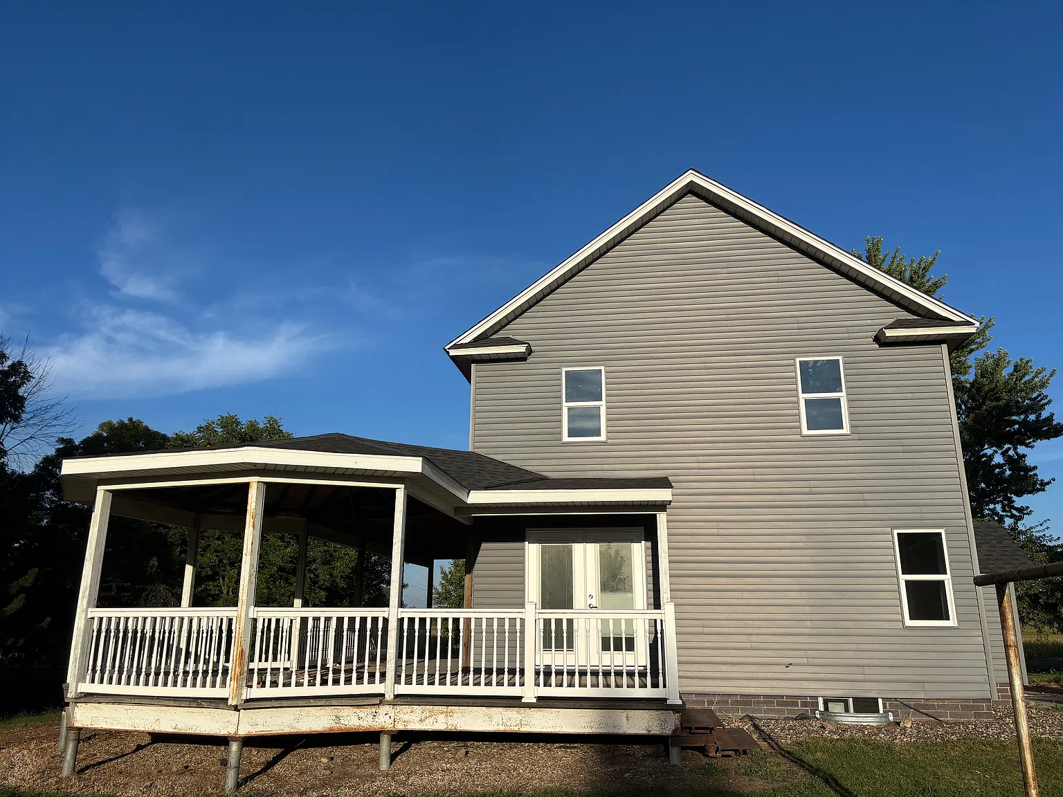 4 bed, $3,200 — Photo 2